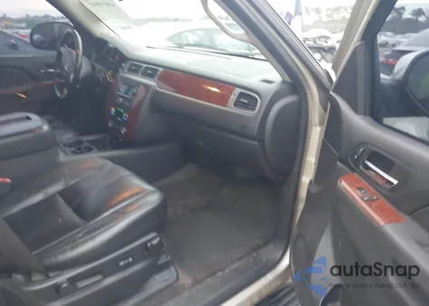 2013 Chevrolet Tahoe C1500 Lt z USA, uszkodzony, nr VIN 1GNSCBE02DR178697